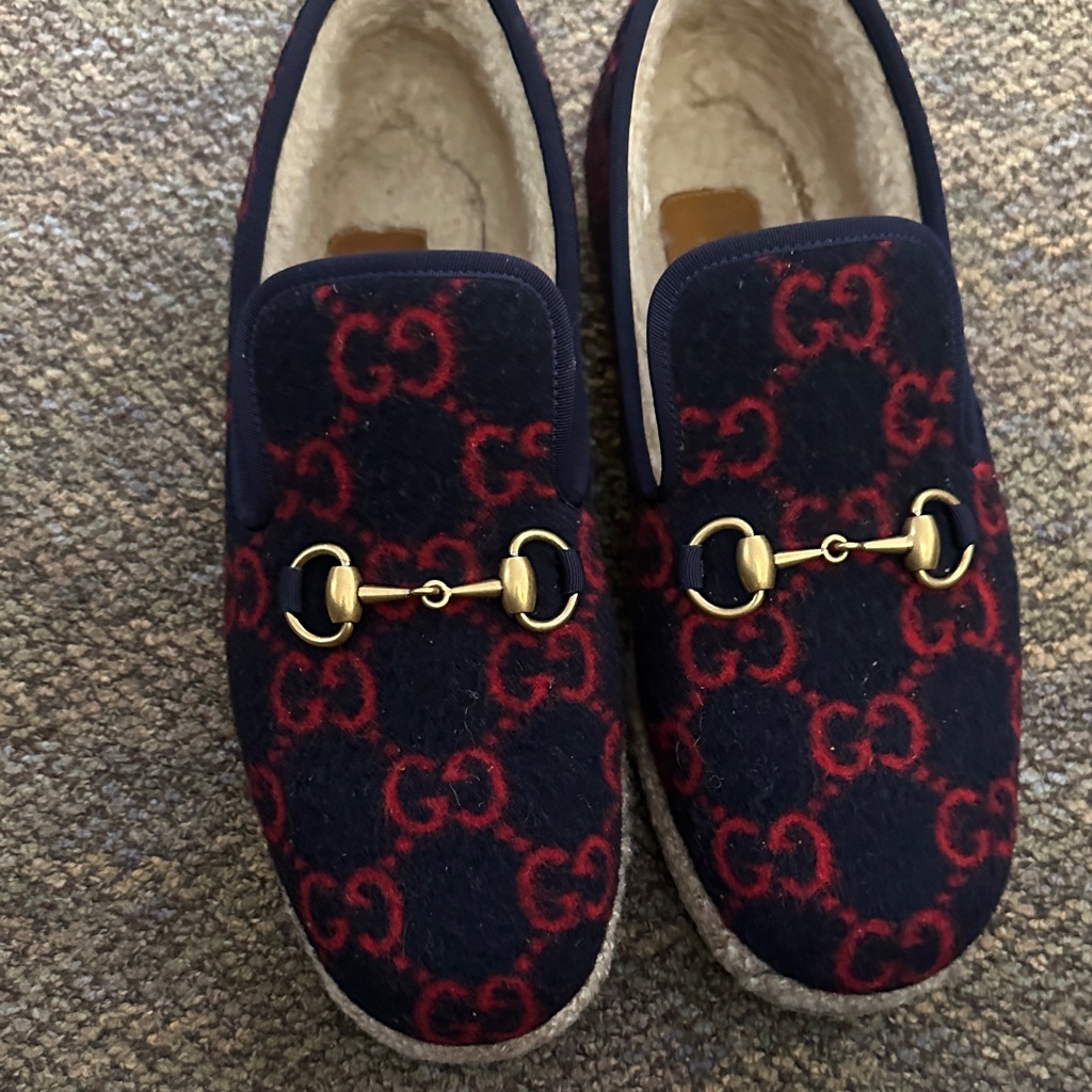 Gucci Black And Red Loafers With Gold Accent